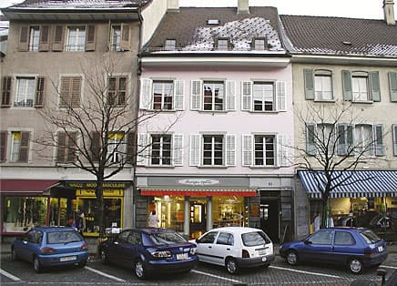La Grand'Rue à Bulle, siège de l'agence Nomade Expérience